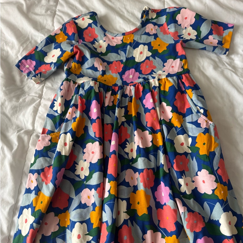 Hanna Andersson Navy Floral Pocket Skater Dress size 130(8)